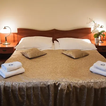 Fortuna Hotel 3*